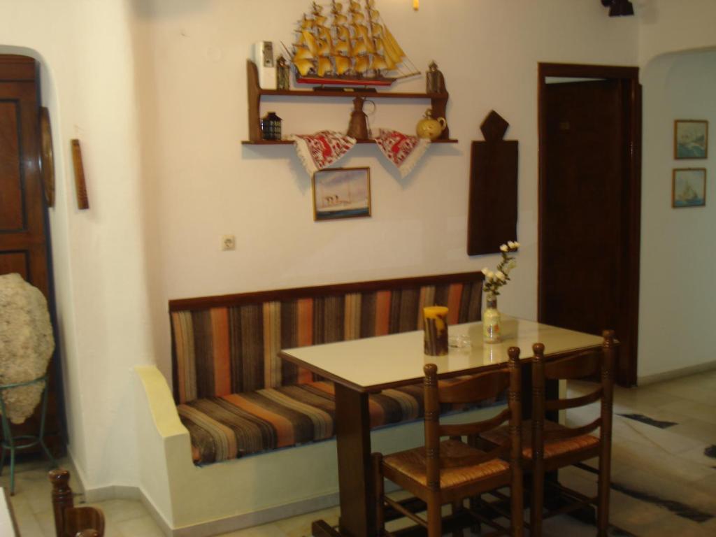 Naxos City Pension Lagoudera מראה חיצוני תמונה